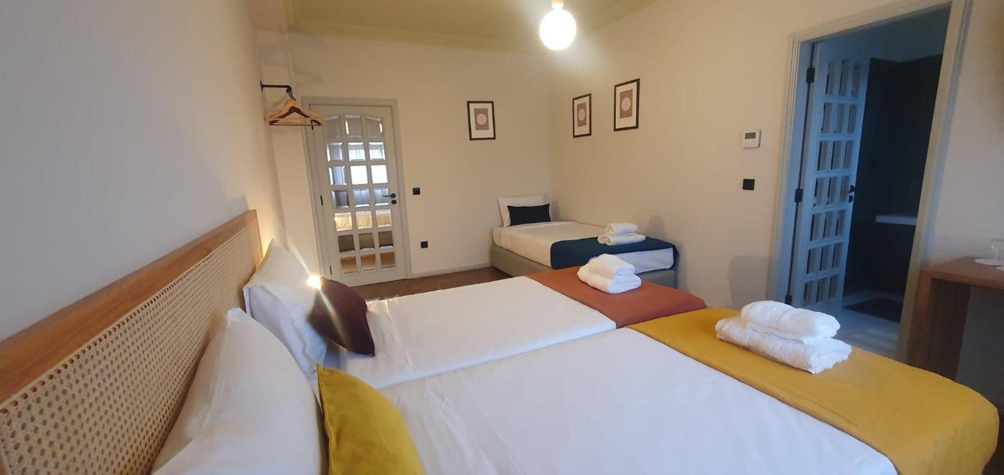 Azurara Guesthouse מראה חיצוני תמונה